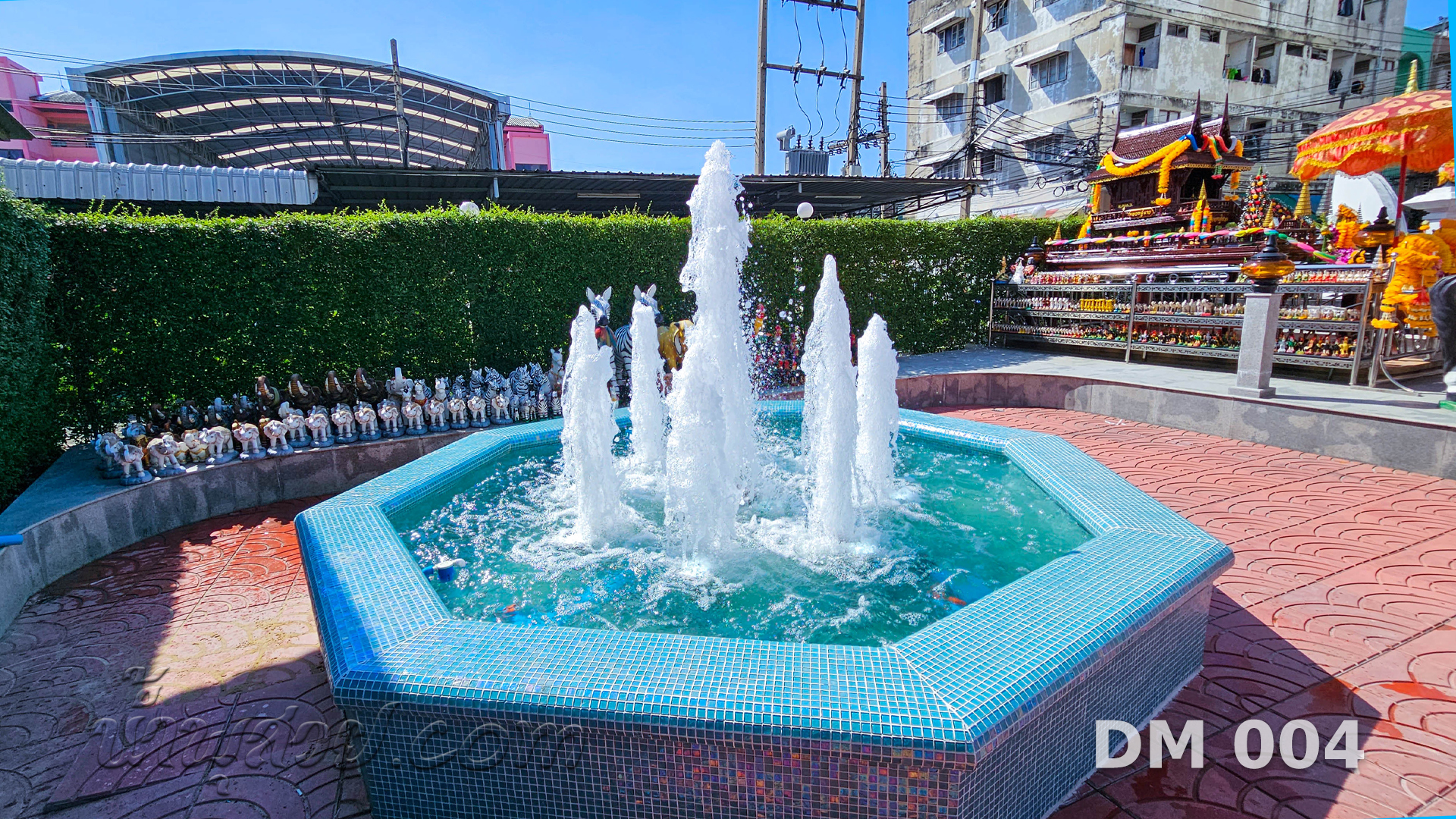 น้ำพุต้นสน ตลาดสี่มุมเมือง ปทุมธานี