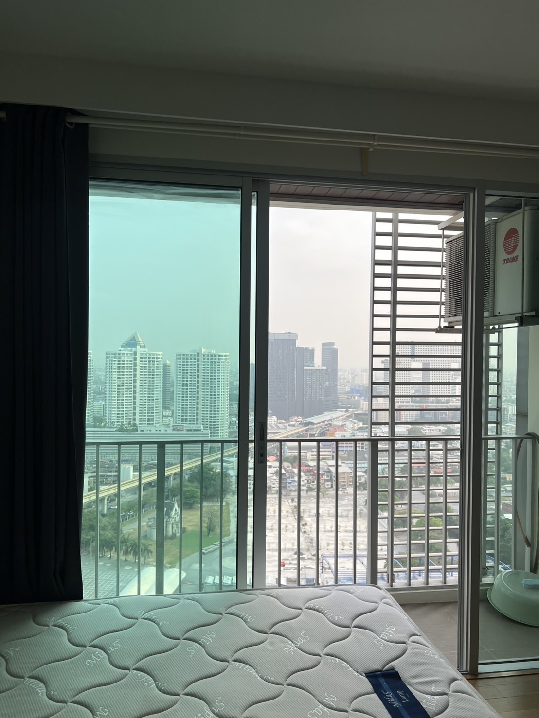 ให้เช่าคอนโด แอ็บสแตร็กส์ พหลโยธิน พาร์ค พื้นที่ 30 ตรม. 1 ห้องนอน เช่า 14,000 บาท/เดือน