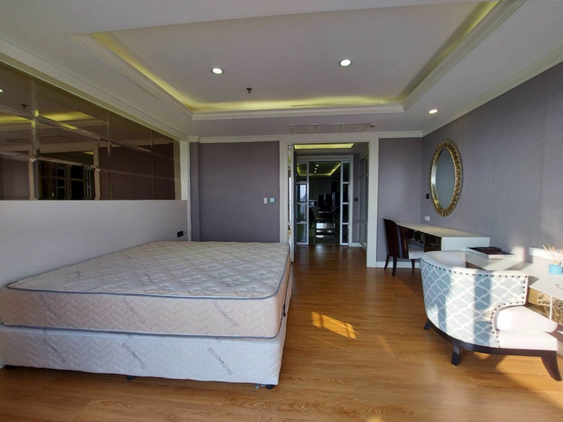 ให้เช่าคอนโด สเตท ทาวเวอร์ คอนโดมิเนียม พื้นที่ 68.23 ตรม. 1 ห้องนอน เช่า 28,000 บ/ด