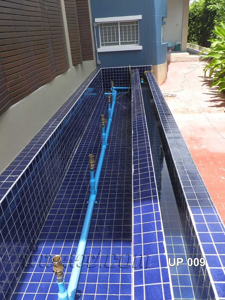 บ่อน้ำพุ-น้ำล้น 2 ชั้น ทรงน้ำพุต้นสน 5 หัว ที่ บ้านคุณยุพา ซ.แบริ่ง13