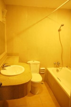 ให้เช่าคอนโด นาการะ แมนชั่น พื้นที่ 200 ตร.ม. 3 ห้องนอน เช่า 55,000 บ/ด