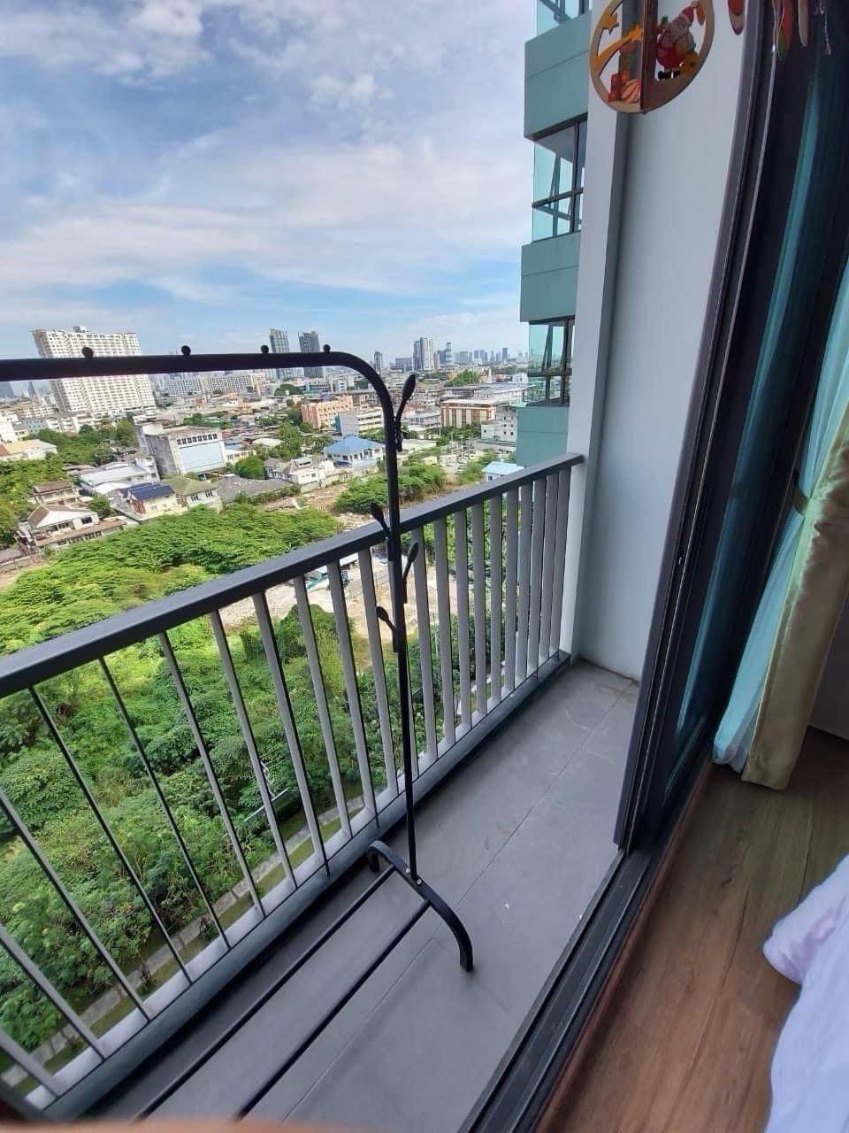 ให้เช่าคอนโด เดอะ ทรี ริโอ้ บางอ้อ สเตชั่น 31 ตร.ม. 1 ห้องนอน ราคา 13,000 บาท/เดือน