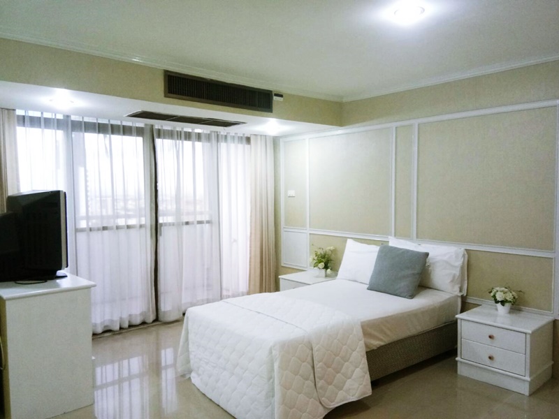 ให้เช่าคอนโด เดอะ วอเตอร์ฟอร์ด พาร์ค สุขุมวิท 53 177.2 ตร.ม. 3 ห้องนอน เช่า 49,000 บ/ด