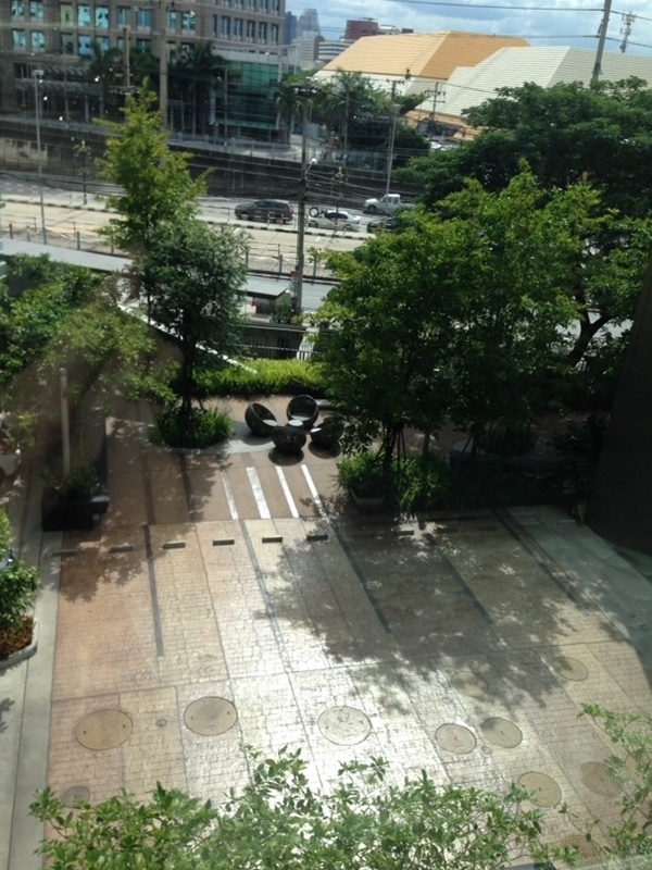 ขายคอนโด ลุมพินี เพลส พระราม4-รัชดาภิเษก พื้นที่ 23 ตร. ม. 1 ห้องนอน ขาย 2.3 ล้านบาท