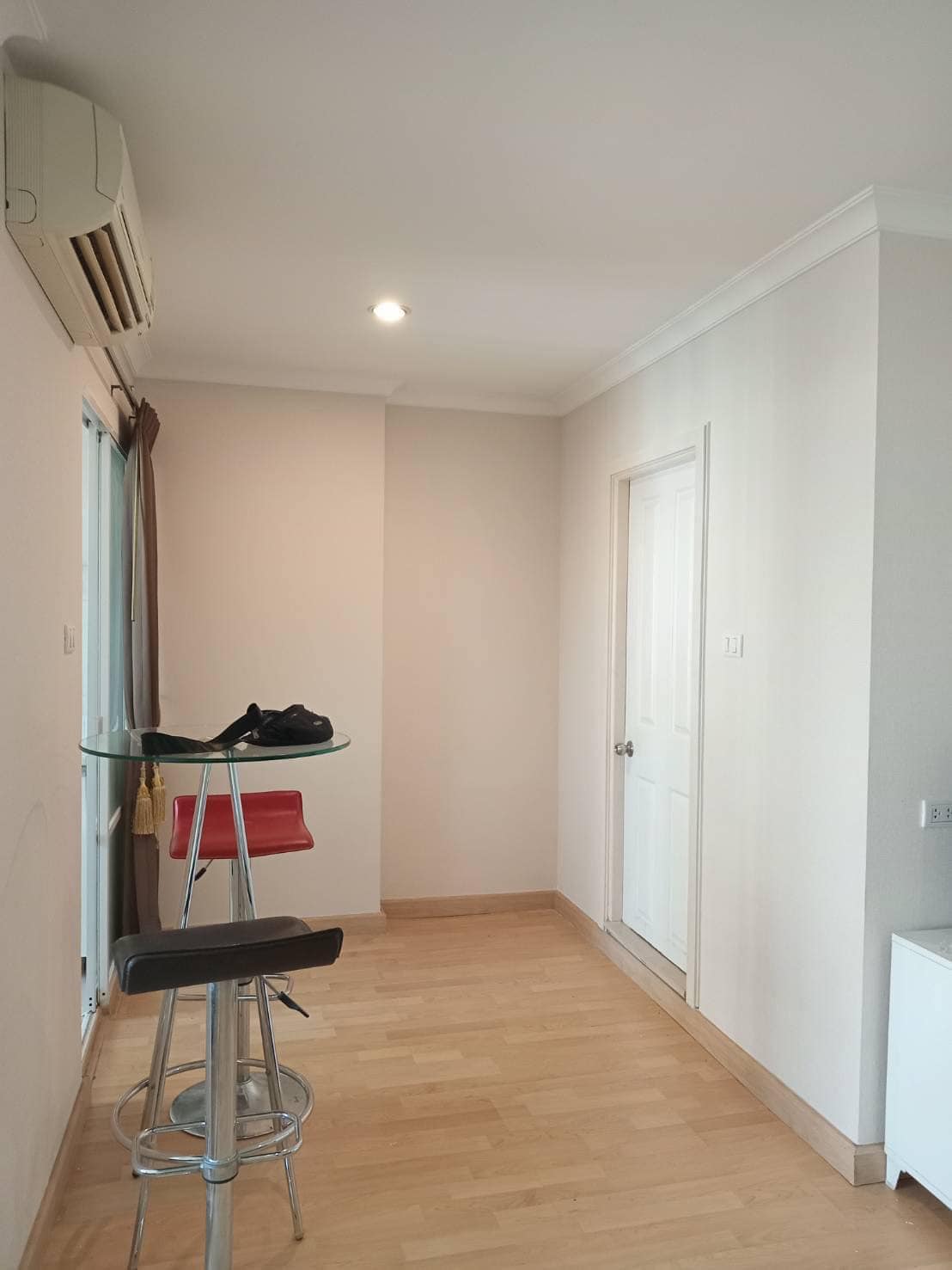 ให้เช่าคอนโด ลุมพินี เพลส พระราม 9 - รัชดา พื้นที่ 35 ตรม. 1 ห้องนอน ราคาเช่า 14,500 /เดือน