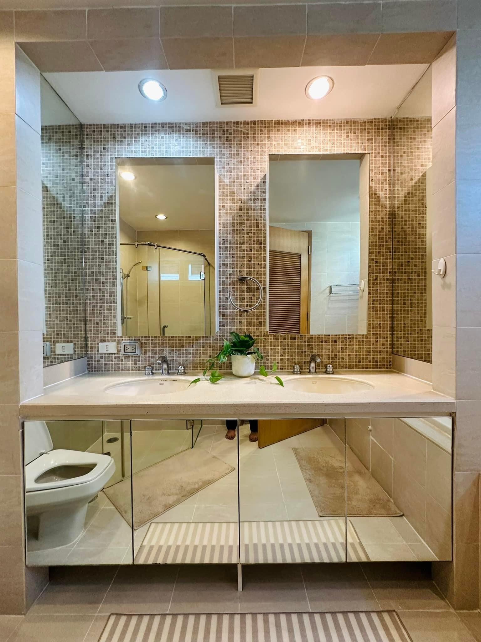 ให้เช่า เดอะ รอยัล ศาลาแดง พื้นที่ 162 ตรม. 3 ห้องนอน เช่า 85,000 บาท/เดือน