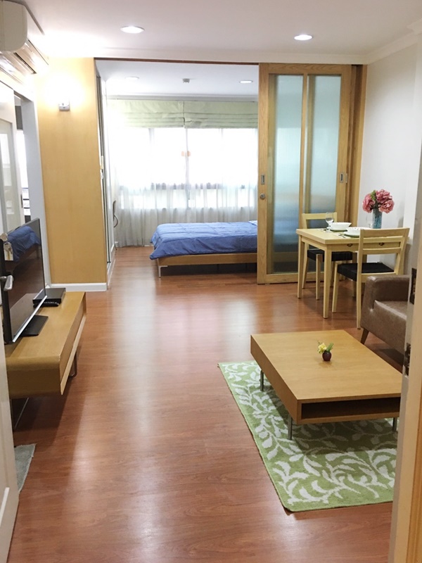 ให้เช่าคอนโด ลุมพินี สวีท สุขุมวิท 41 พื้นที่ 40 ตร.ม. 1 ห้องนอน เช่า 18,000 บ/ด