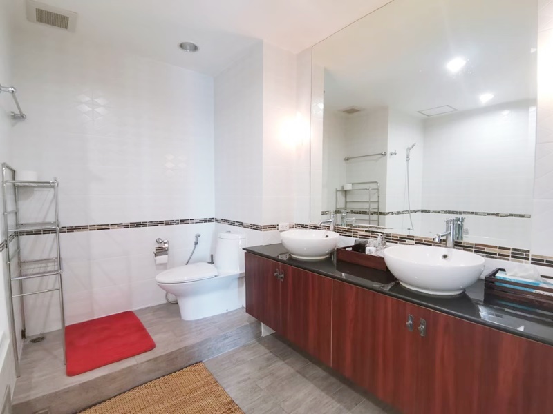 ให้เช่าคอนโด ซิตี้ สมาร์ท สุขุมวิท18 พื้นที่ 160 ตร.ม. 2 ห้องนอน ให้เช่า 70,000 บ/ด