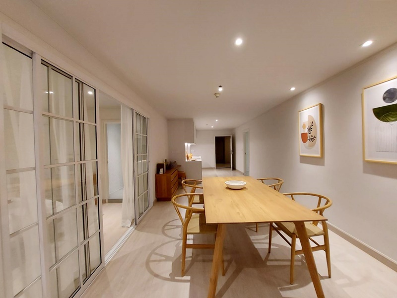 ให้เช่าคอนโด สเตท ทาวเวอร์ คอนโดมิเนียม พื้นที่ 111.37 ตรม. 2 ห้องนอน เช่า 50,000 บ/ด