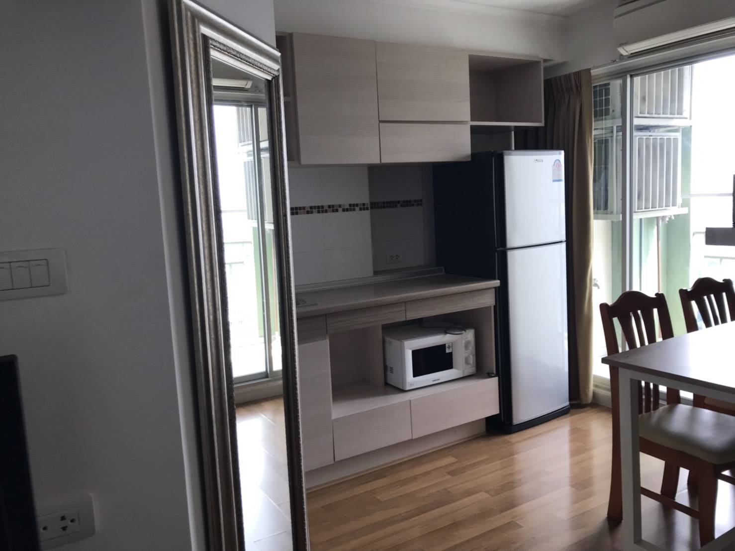 ให้เช่าคอนโด ลุมพินี เพลส พระราม 4-กล้วยน้ำไท 29 ตรม. 1 ห้องนอน ราคาเช่า 12,000 /เดือน