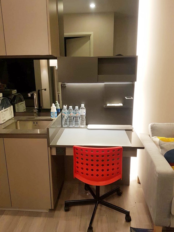 คอนโดให้เช่า เดอะ รูม สุขุมวิท 69 พื้นที่ 34 ตร.ม. 1 ห้องนอน ให้เช่า 28,800 บ/ด