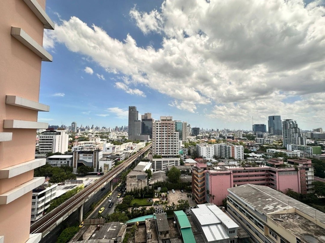 ไลฟ์ พหล อารีย์ 42 ตรม 1 Bed 1 Bath เช่าเดือนละ 16,500 บาท