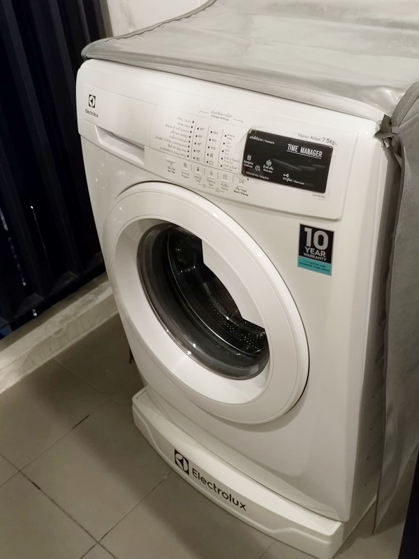 ขายคอนโด เดอะ ทรี อินเตอร์เชนจ์ พื้นที่ 30 ตร.ม. สตูดิโอ ขาย 2.5 ล้านบาท