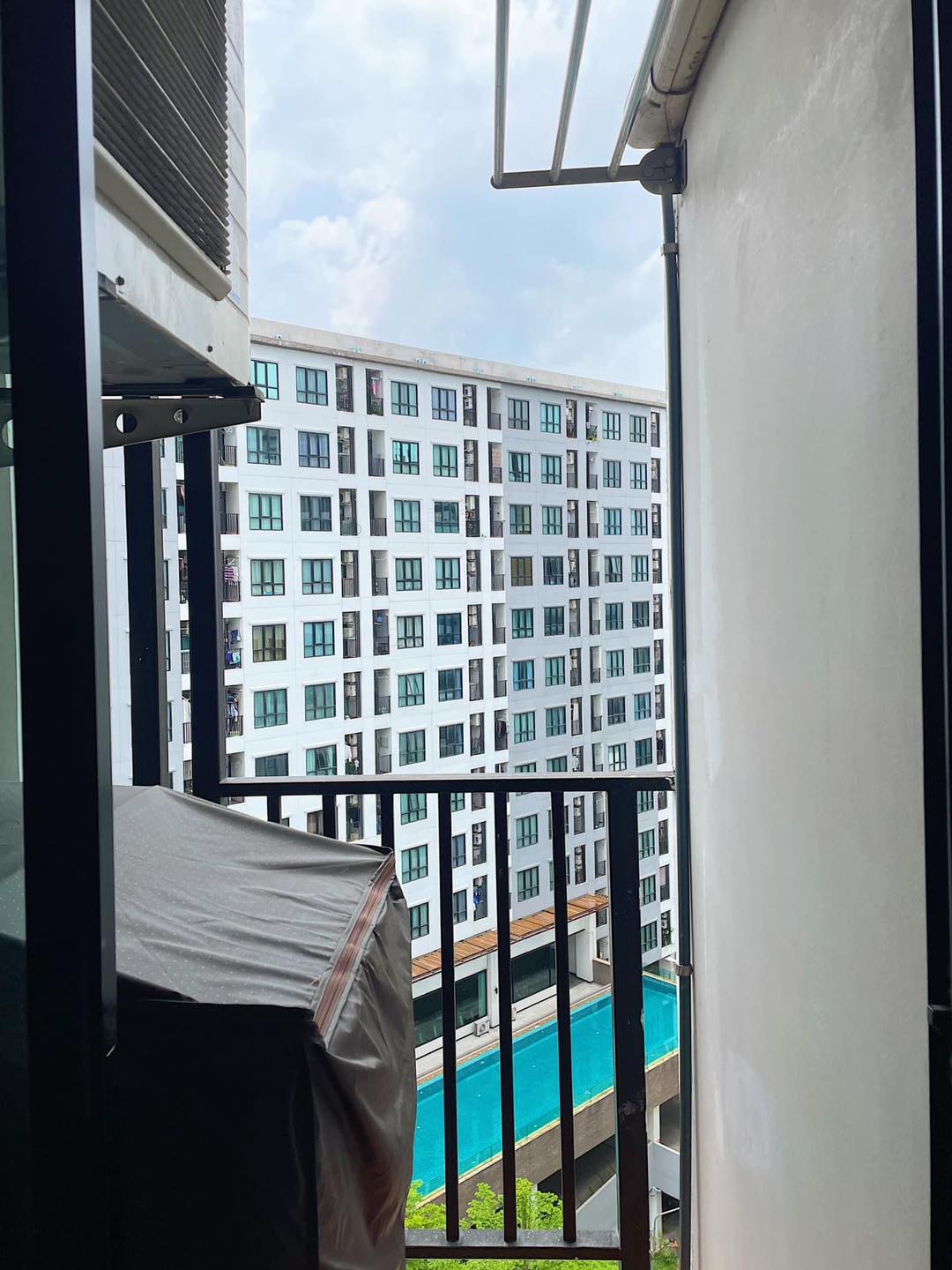 ให้เช่า รีเจ้นท์ โฮม18 แจ้งวัฒนะ หลักสี่ 30 ตร.ม 1 ห้องนอน ราคา 8,500 บาท/เดือน