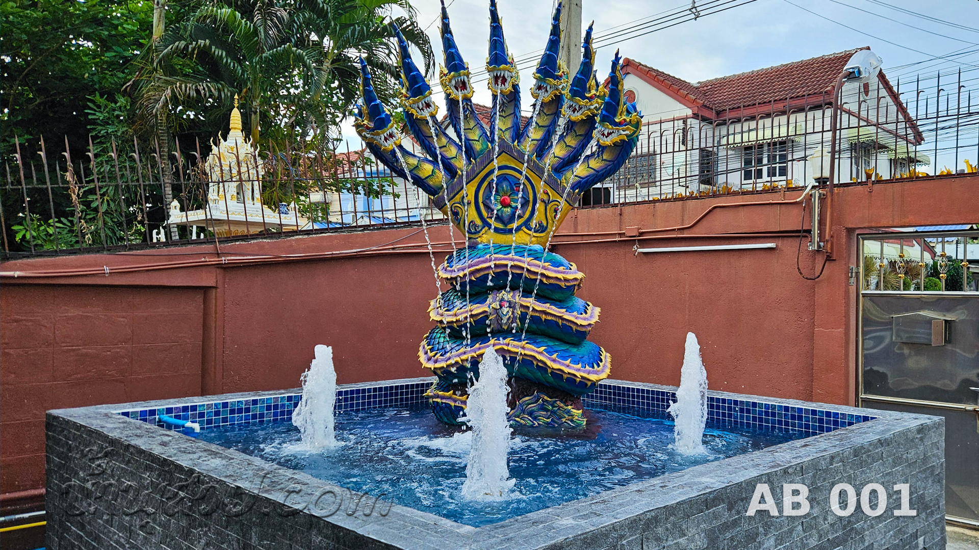 น้ำพุต้นสน คุณ อุบล จ.สมุทรปราการ