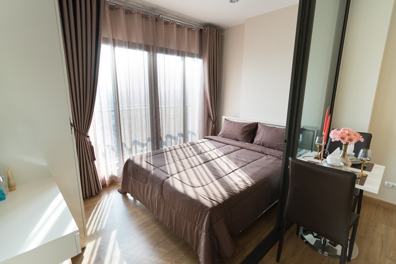 ให้เช่าคอนโด เดอะ ทรี ริโอ้ บางอ้อ พื้นที่ 30 ตร.ม. 1 ห้องนอน เช่า 11,000 บ/ด