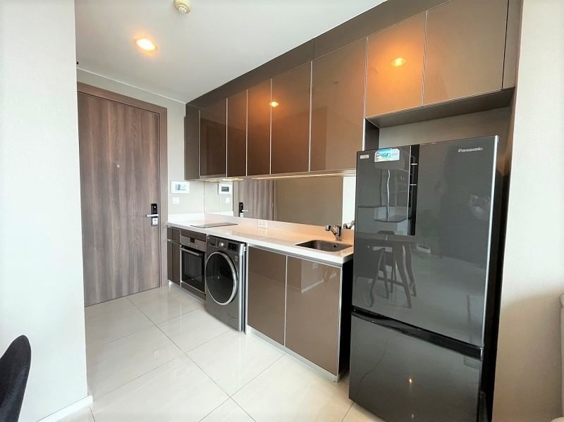 ให้เช่าคอนโด แม่น้ำ เรสซิเดนท์ 45 ตร.ม. 1 ห้องนอน เช่า 28,000 บ/ด