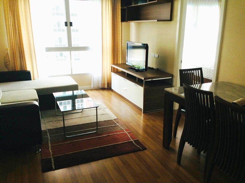 ให้เช่าคอนโด ลุมพินี เพลส รัชโยธิน พื้นที่ 56 ตร.ม. 2 ห้องนอน ให้เช่า 20,000 บ/ด