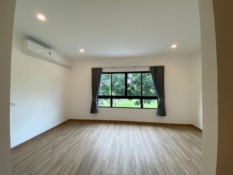 ให้เช่าทาวน์โฮม 3 ชั้น ย่านบางกะปิ พื้นที่ 20 ตรว. 3 ห้องนอน เช่า 37,500 บ/ด