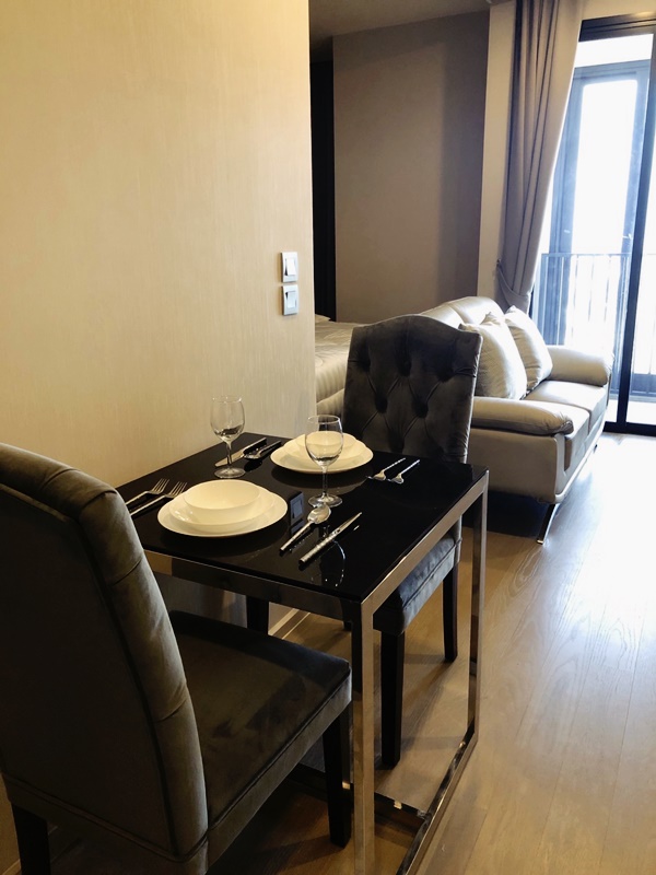 ขายคอนโด แอชตัน อโศก พื้นที่ 35 ตร.ม. 1 ห้องนอน ขาย 9.65 ล้านบาท