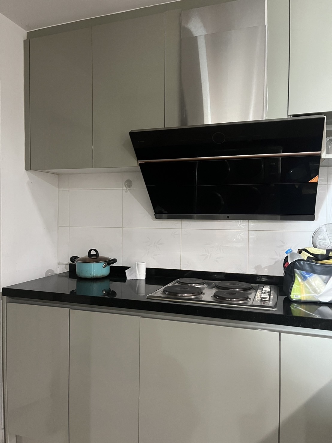 ขาย / เช่า คอนโด เบลล์ แกรนด์ พระราม 9 พื้นที่ 98 ตร.ม. 2 ห้องนอน ขาย 12.6 ล้านบาท เช่า 43,000 บาท