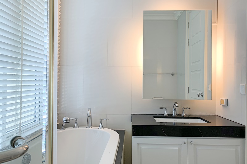 ให้เช่าคอนโด รอย์ช ไพรเวท เรสซิเดนซ์ส พื้นที่ 111.33 ตรม. 2 ห้องนอน เช่า 79,000 บ/ด