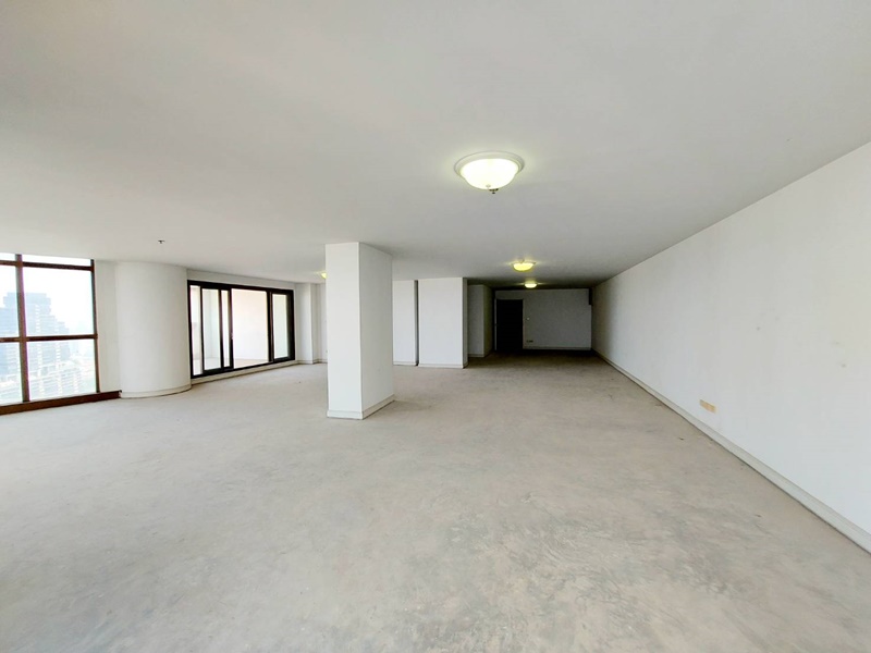 ขายคอนโด สเตท ทาวเวอร์ คอนโดมิเนียม 126 ตรม. (ห้องเปล่า) ขาย 10.7 ล้านบาท