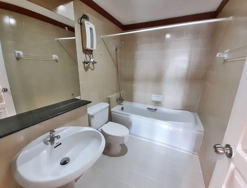 ให้เช่าคอนโด เดอะ วอเตอร์ฟอร์ด ไดมอนด์ สุขุมวิท 30/1 52 ตรม. 1 ห้องนอน 26,000 บ/ด