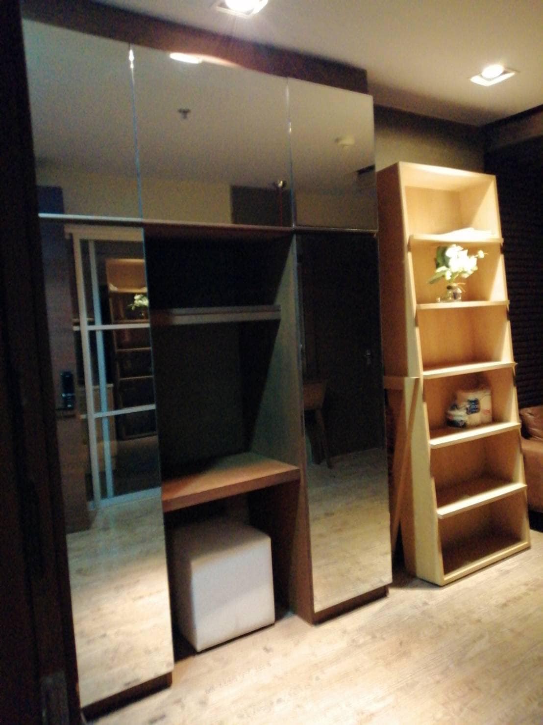 ให้เช่าคอนโด ริทึ่ม รัชดา พื้นที่ 46 ตร.ม. 1 ห้องนอน เช่า 18,000 บ/ด