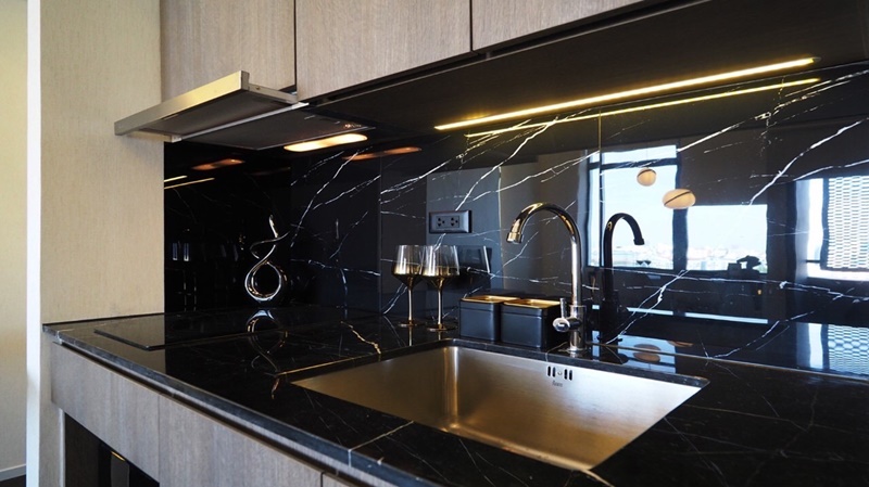 ให้เช่าคอนโด ไซมิส สุขุมวิท พื้นที่ 43 ตร.ม. 1 ห้องนอน เช่า 22,000 บาท/เดือน