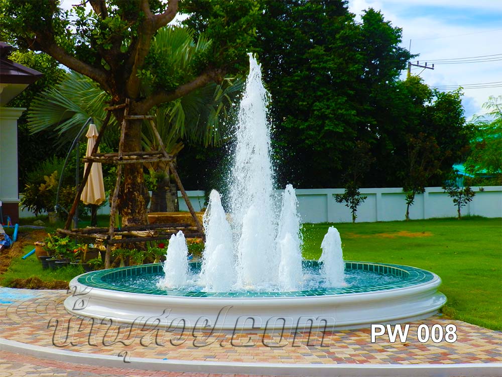 บ่อวงกลม ชุดน้ำพุ 3 ชั้นหัวน้ำพุต้นสน 15 หัว ที่บ้าน ปัทมาวรรณ หนองคาย