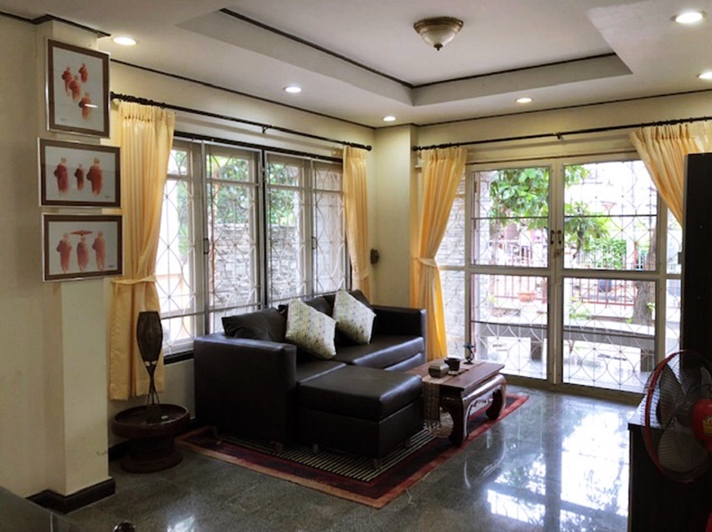ให้เช่าบ้านเดี่ยว 2 ชั้น รามคำแหง พื้นที่ 60 ตรว. 3 ห้องนอน เช่า 25,000 บ/ด