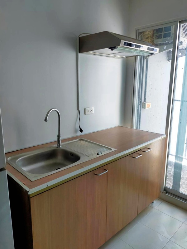 ให้เช่า/ขาย ดีคอนโด รามอินทรา 47 พื้นที่ 30 ตร.ม. 1 ห้องนอน เช่า 7,000 บ/ด ขาย 1.5 ล้านบาท