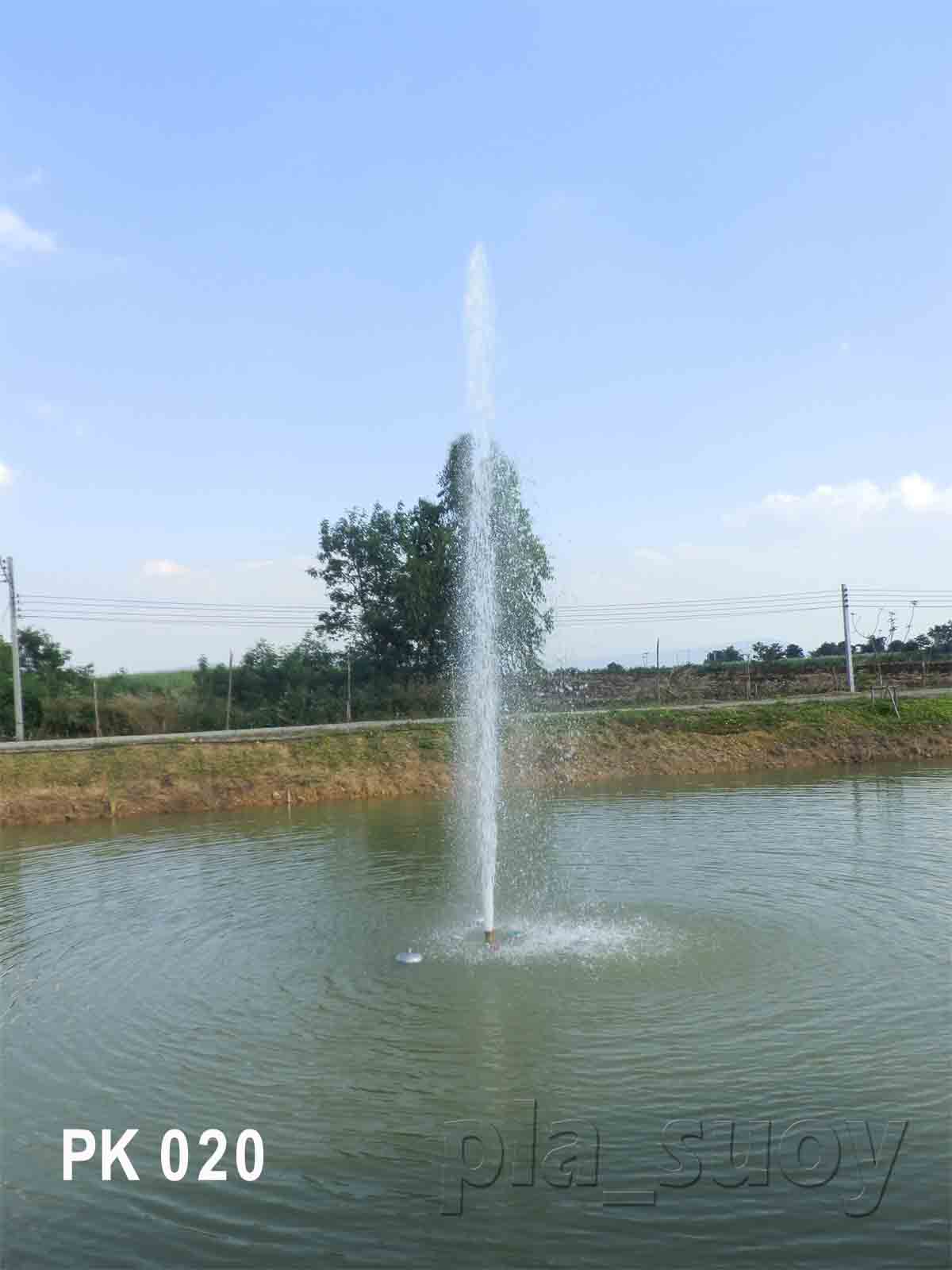 ชุดน้ำพุทุ่นลอยราคาประหยัด ที่บ้านไร่ทอแสง