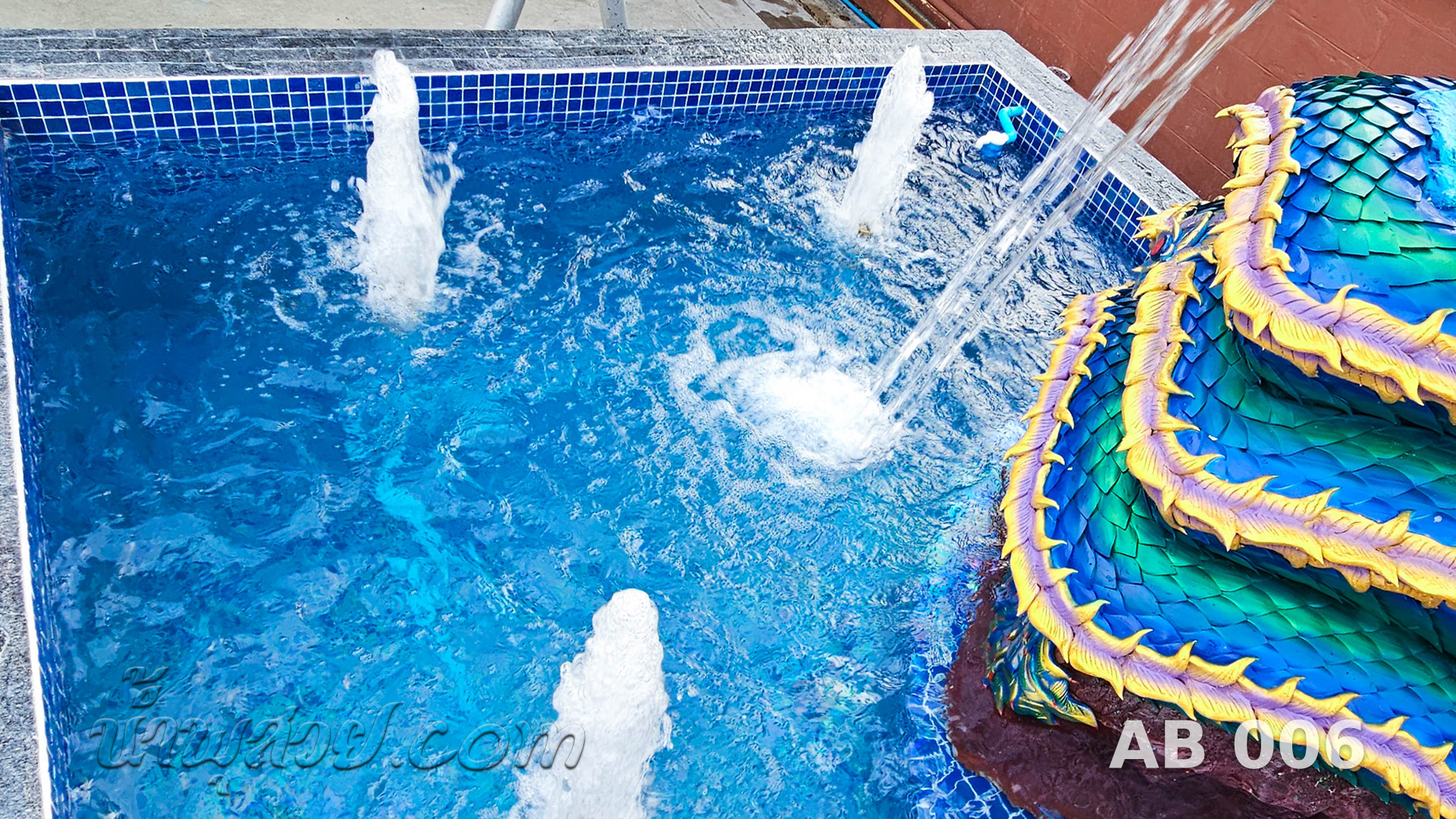 น้ำพุต้นสน คุณ อุบล จ.สมุทรปราการ