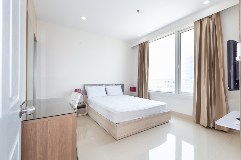 ให้เช่าคอนโด สิริ เรสซิเด้นซ์ พื้นที่ 140 ตร.ม. 3 ห้องนอน. เช่า 100,000 บ/ด