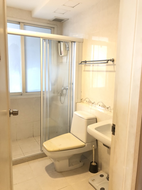 ให้เช่าคอนโด เดอะ บางกอก นราธิวาส ราชนครินทร์ 55.67 ตร.ม. 1 ห้องนอน เช่า 17,000 บ/ด