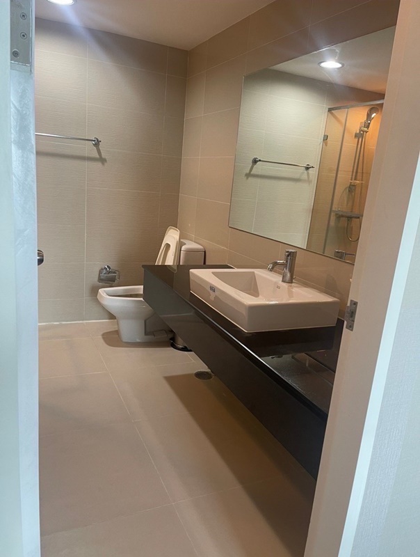 ให้เช่าคอนโด เบลล์ แกรนด์ พระราม 9 พื้นที่ 106 ตร.ม. 3 ห้องนอน เช่า 55,000 บ/ด