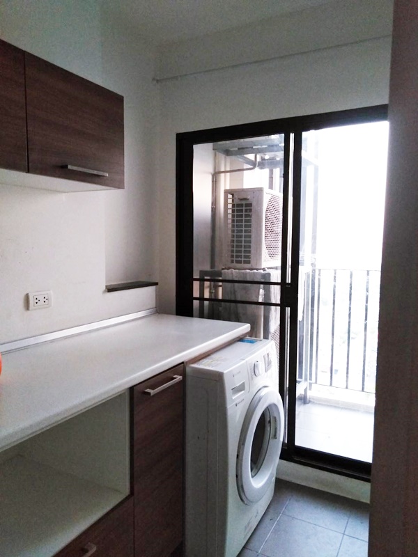 ให้เช่าคอนโด เดอะ ทรี อินเตอร์เชนจ์ พื้นที่ 60 ตร.ม. 2 ห้องนอน เช่า 23,000 บ/ด