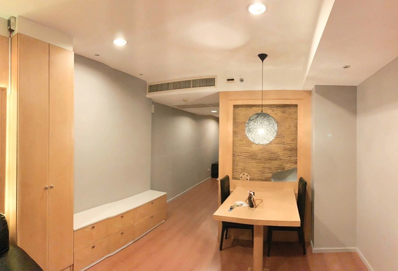 ขาย/ให้เช่า ดิ แอลโคฟ ทองหล่อ 10 พื้นที่ 50 ตร.ม. 1 ห้องนอน เช่า 20,000 บ/ด ขาย 5.5 ล้าน