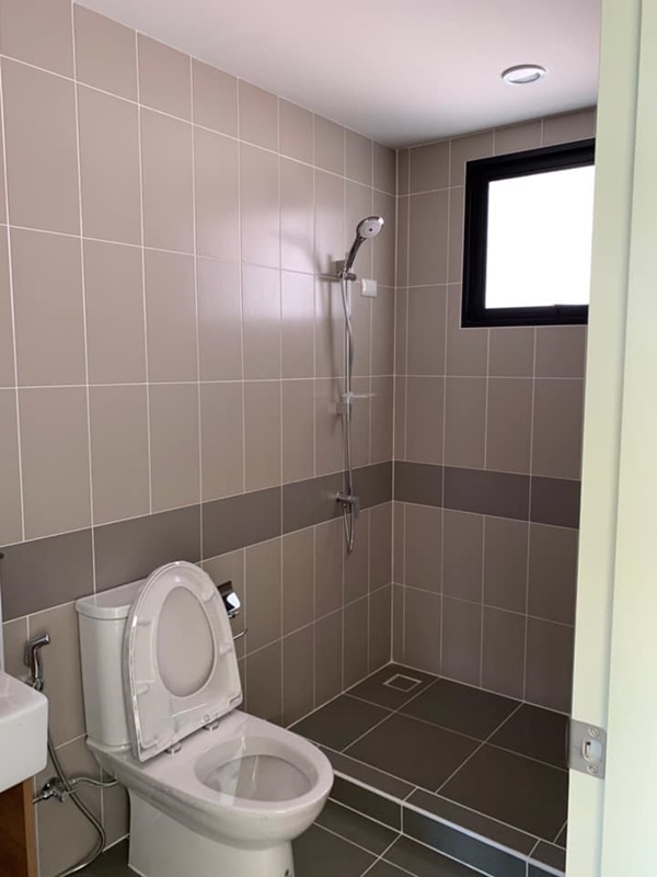 ให้เช่าทาวน์โฮม 3 ชั้น ย่านภาษีเจริญ พื้นที่ 141 ตร.ม. 3 ห้องนอน เช่า 25,000 บ/ด