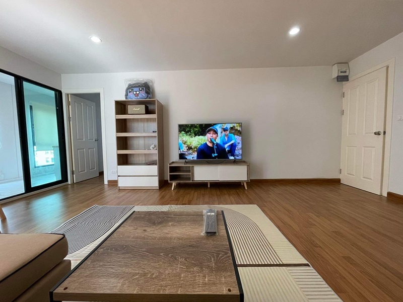 ให้เช่าคอนโด รีเจ้นท์ โฮม 18 แจ้งวัฒนะ-หลักสี่ พื้นที่ 63 ตร.ม. 1 ห้องนอน ให้เช่า 18,000 บ/ด