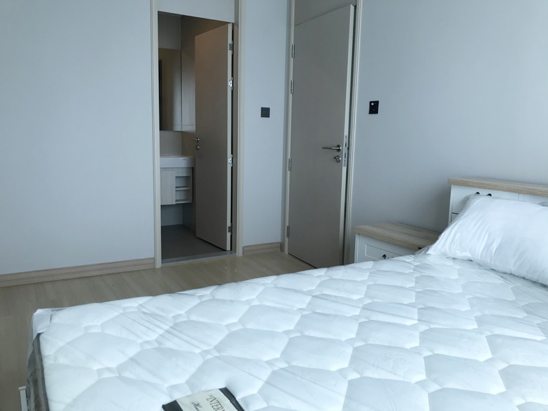 ให้เช่าคอนโด เดอะ ริช สาทร-ตากสิน พื้นที่ 35 ตร.ม. 1 ห้องนอน เช่า 13,000 บ/ด