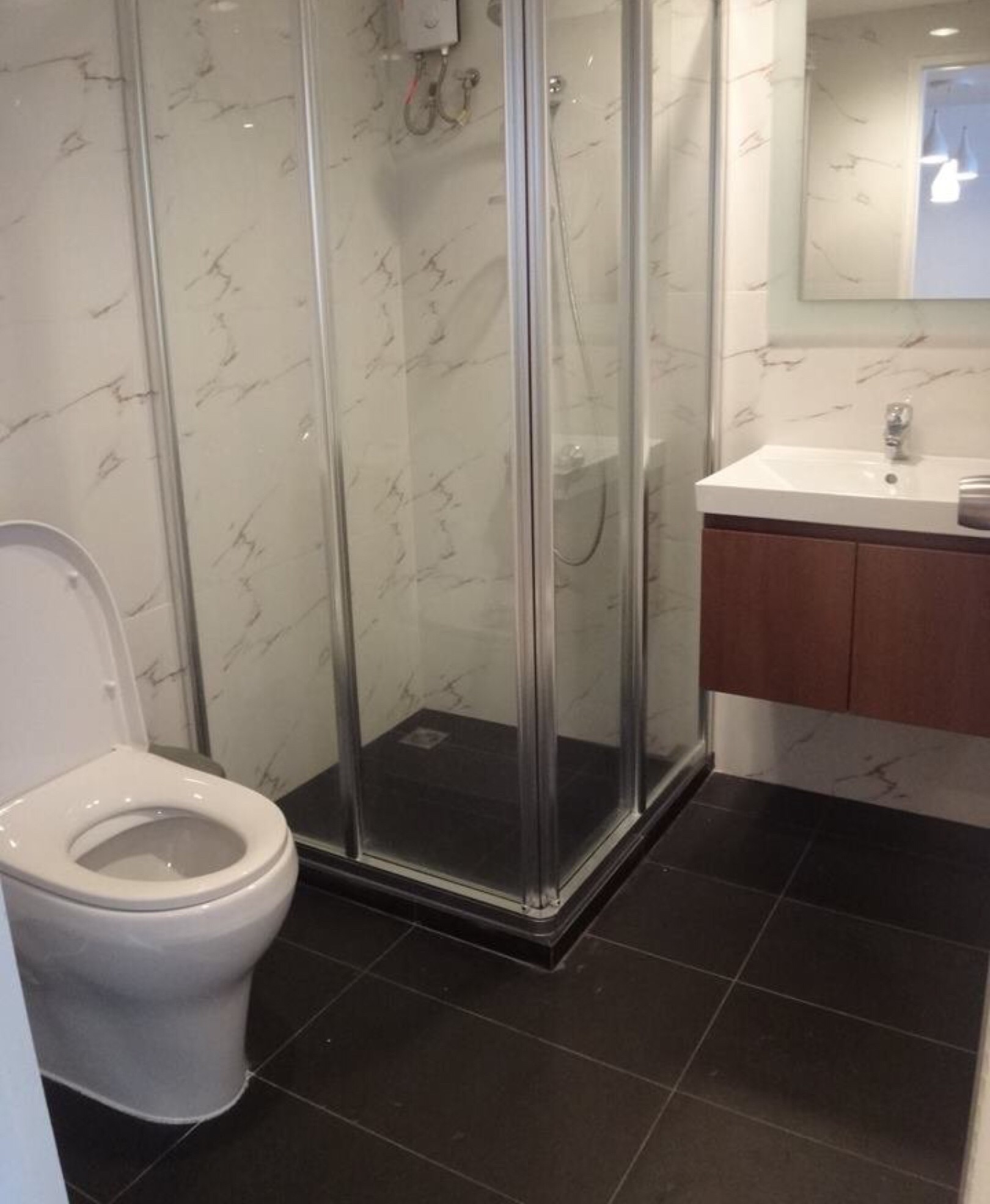 ขาย/ให้เช่า คอนโด สีลม เทอเรซ 99 ตร.ม. 2 ห้องนอน ให้เช่า 45,000 บ/ด ขาย 13.9 ลบ.