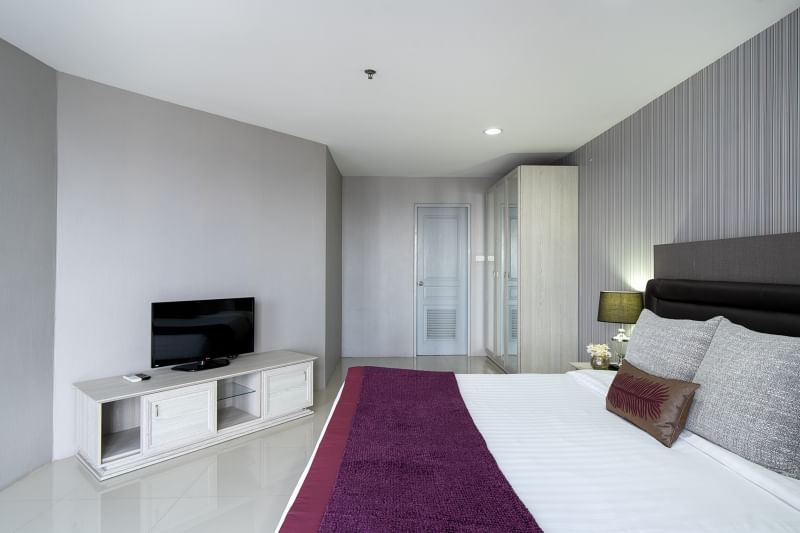 ให้เช่าคอนโด เดอะ วอเตอร์ฟอร์ด ไดมอนด์ สุขุมวิท 30/1 85 ตรม. 2 ห้องนอน 33,000 บ/ด