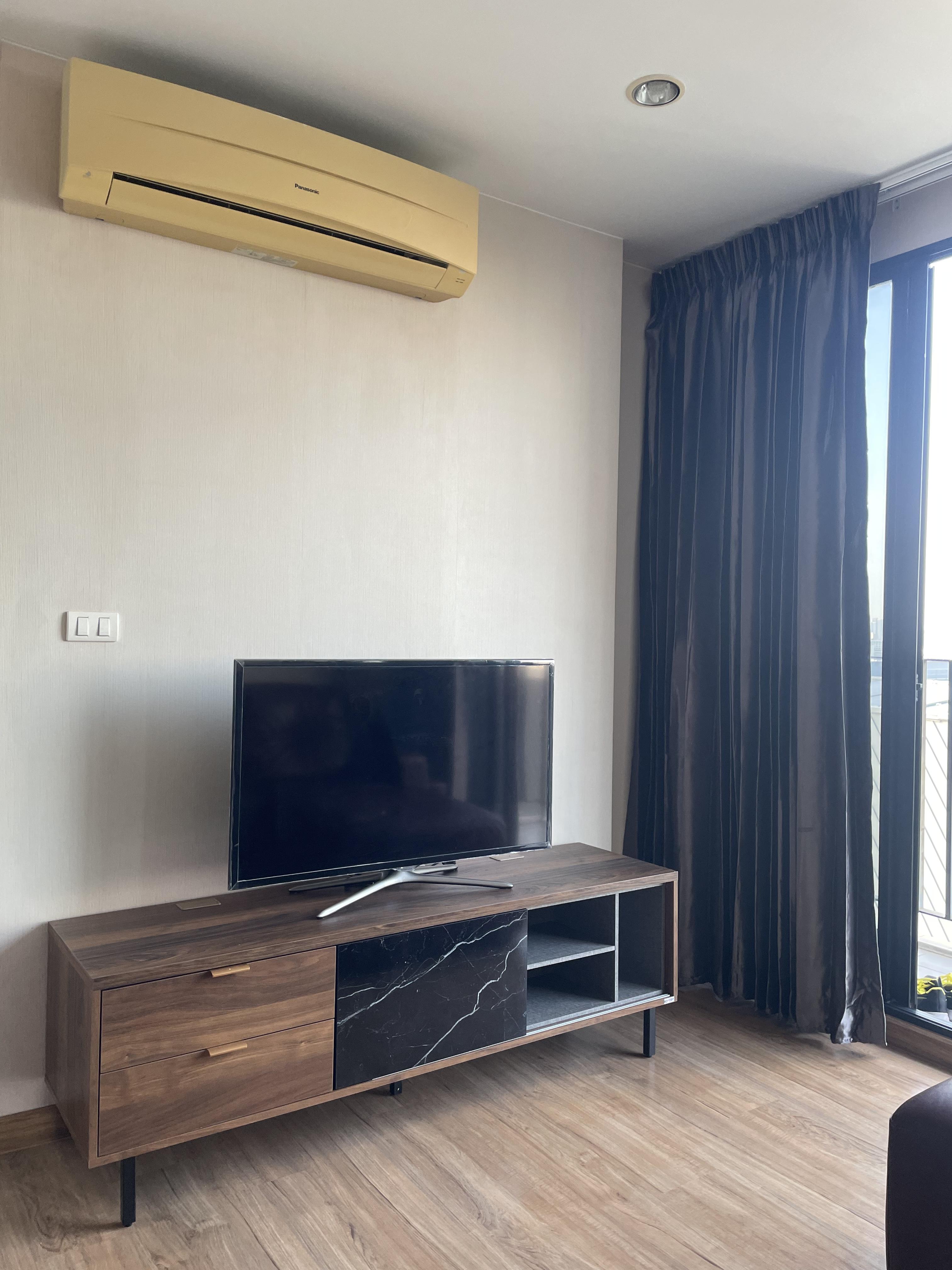 The tree interchange 2 ห้องนอน 2 ห้องน้ำ 64 ตรม