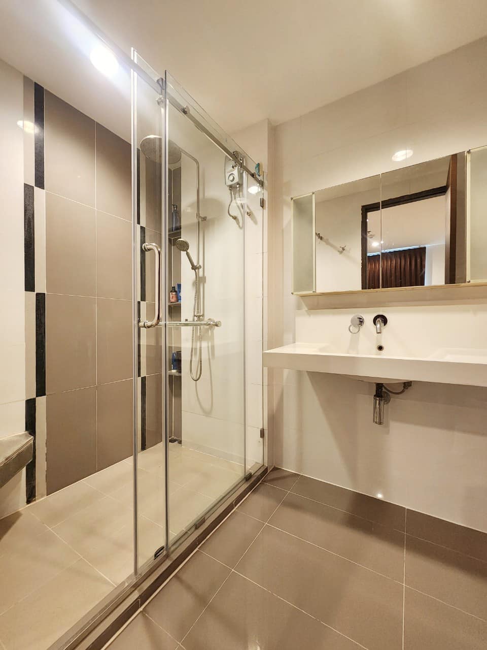 ให้เช่าคอนโด ริทึ่ม รัชดา 45 sq.m. 1 ห้องนอน เช่า 18,000 /เดือน