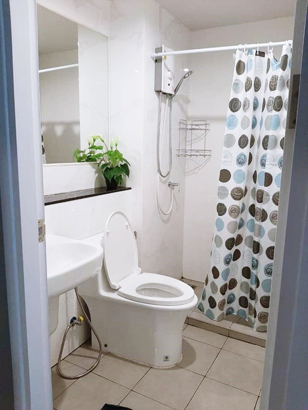 ให้เช่าคอนโด รีช พหลโยธิน 52 พื้นที่ 30 ตร.ม. 1 ห้องนอน ให้เช่า 8,500 บ/ด