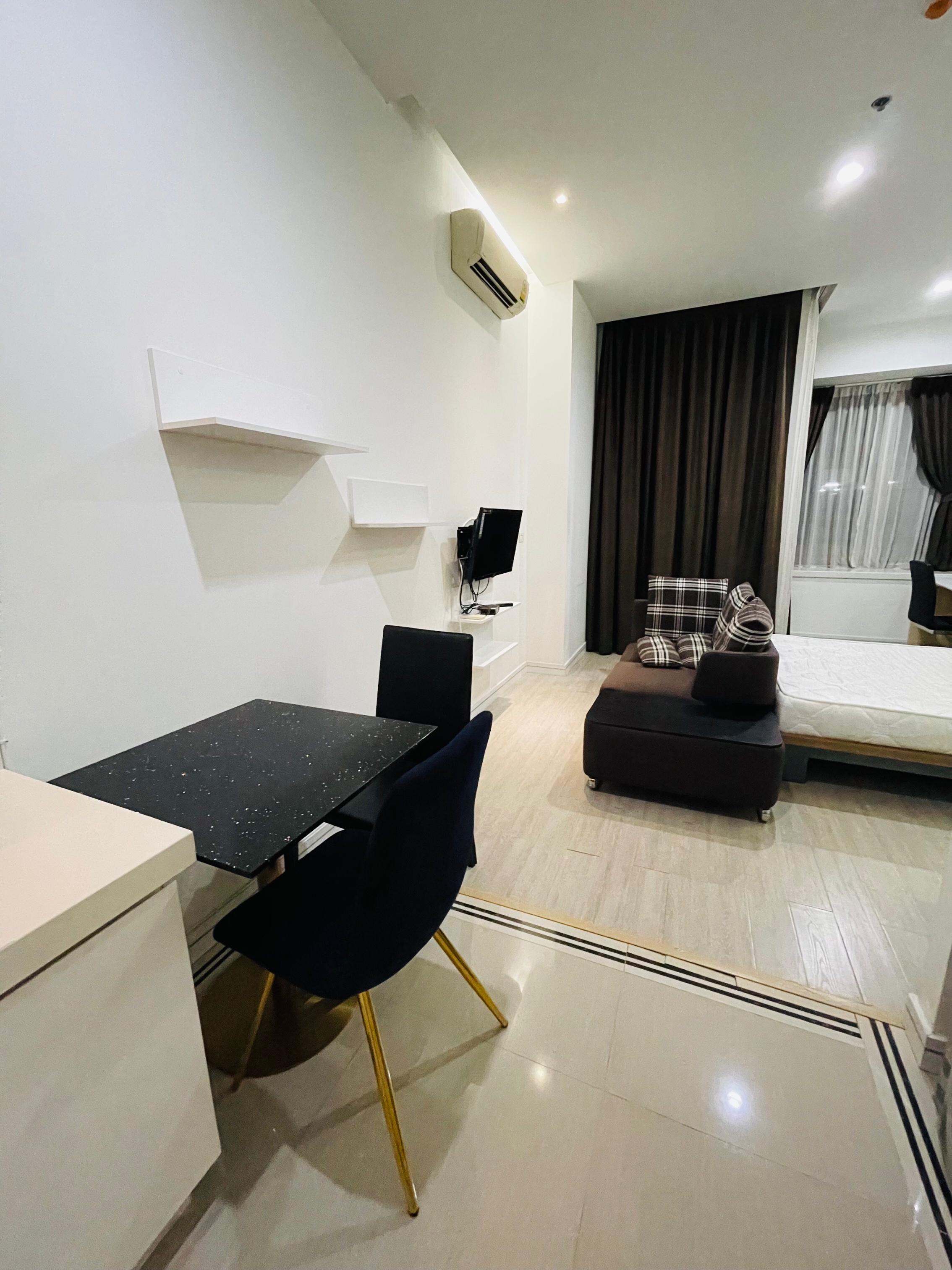 ให้เช่าคอนโด ทีซี กรีน พระราม 9 พื้นที่ 30 ตร.ม. สตูดิโอ เช่า 12,500 บ/ด