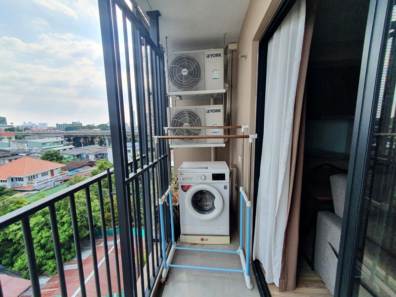 ให้เช่าคอนโด บลอสซั่ม คอนโด สาทร-เจริญราษฎร์ พื้นที่ 31 ตร.ม. 1 ห้องนอน เช่า 11,000 บ/ด